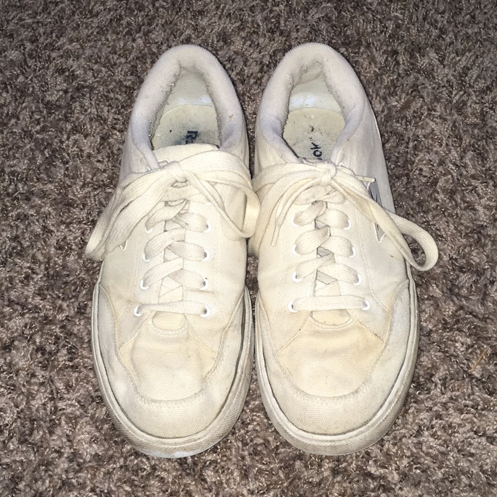 Reebok Sneakers